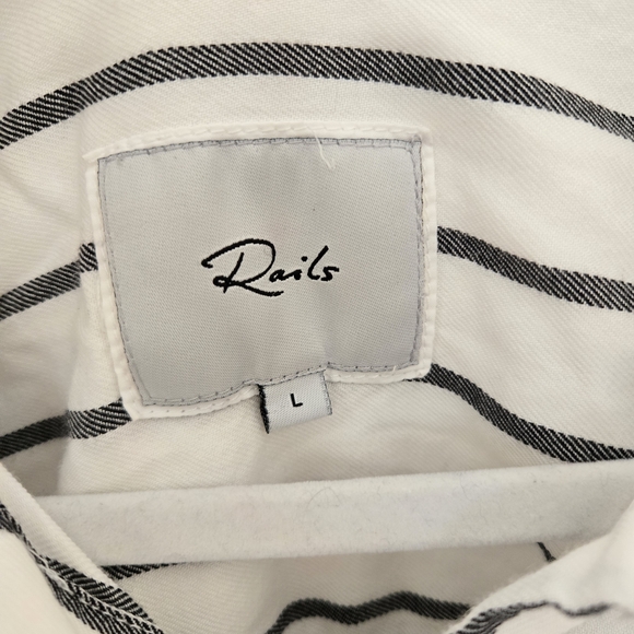 Rails White and Black Striped Button-Down Shirt tie front Normcore Size Large - Picture 3 of 7